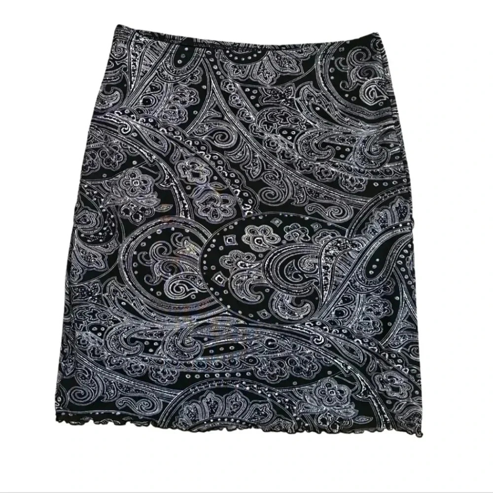 NY&CO Women’s Medium Pencil Skirt Black White Paisley Stretchy Office Minimalist - Picture 2 of 4